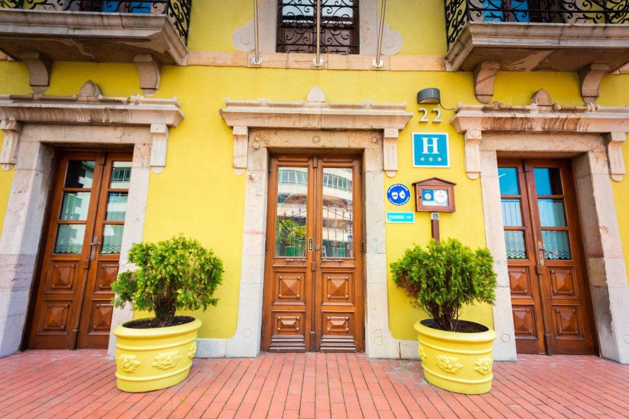Hotel Castillo De Gauzon Салинас Экстерьер фото